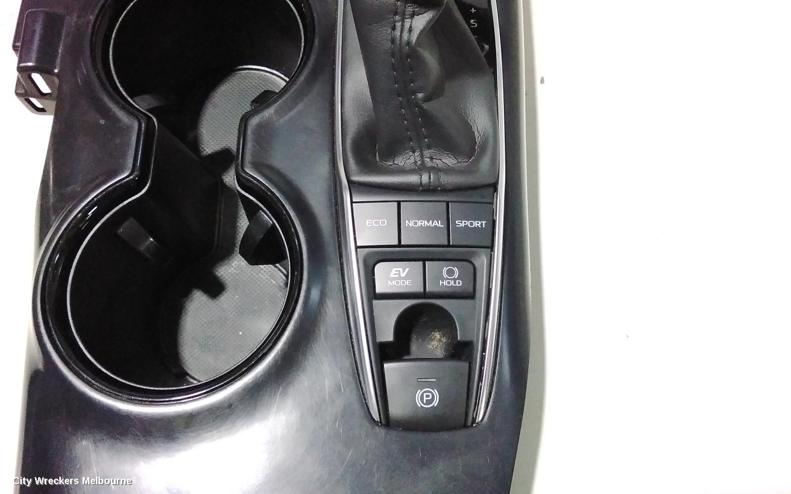 TOYOTA CAMRY, XV70, 09/2017 - 05/2024, GEAR SHIFTER SUROUND WITH CUP HOLDER AND BRAKE SWITCH: 83596