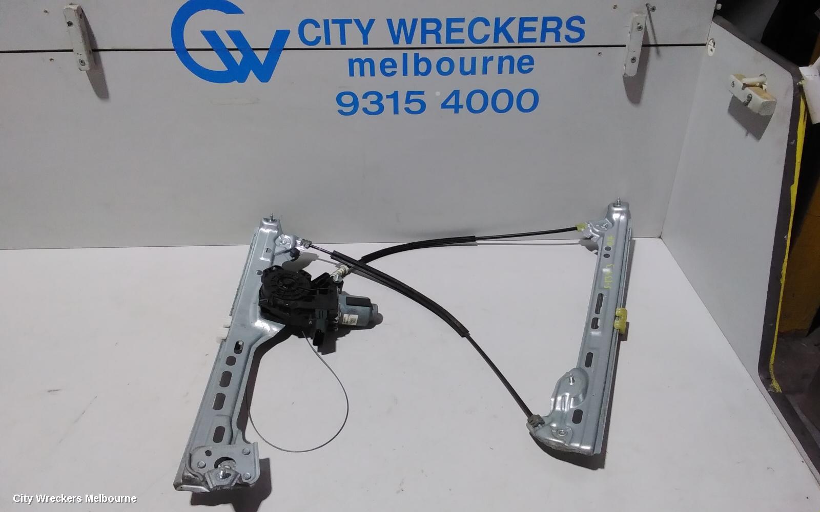 RENAULT MEGANE RIGHT FRONT WINDOW REG/MOTOR, GEN 4, 06/2016 - 02/2020