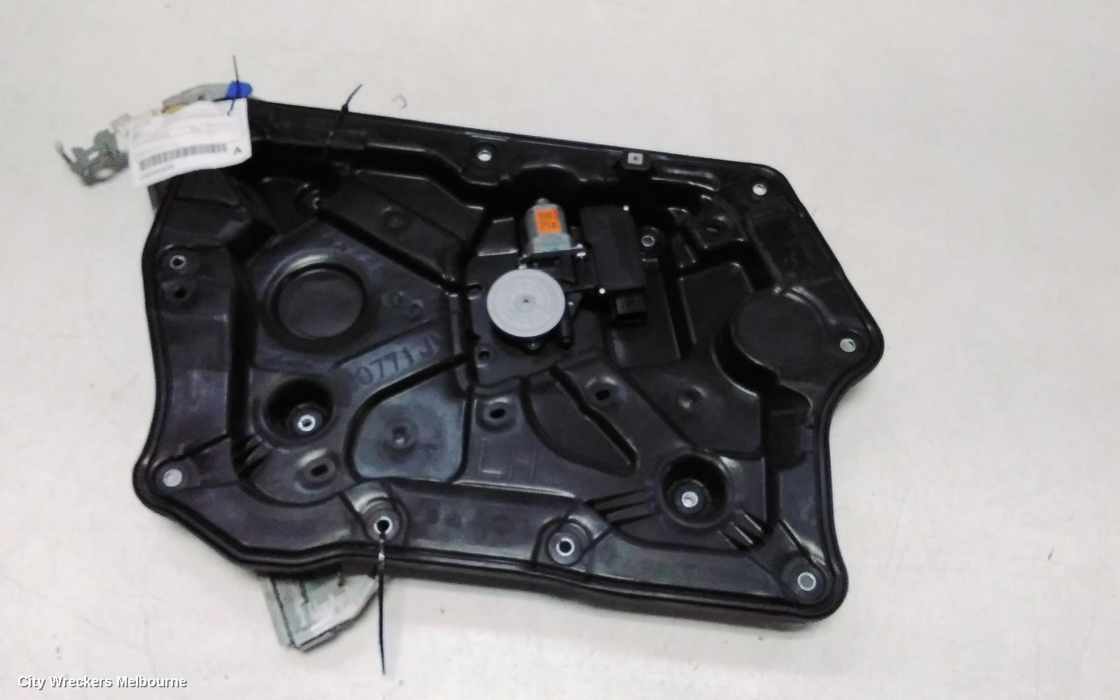 RENAULT KALEOS LEFT FRONT WINDOW REG/MOTOR, H45, DOOR REG ASSY (REG AND MOTOR), 09/2008 - 08/2013