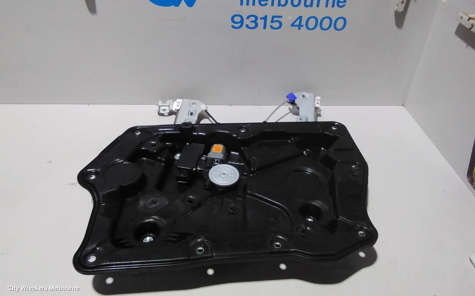 RENAULT KALEOS RIGHT FRONT WINDOW REG/MOTOR, H45 09/2008 - 10/2011