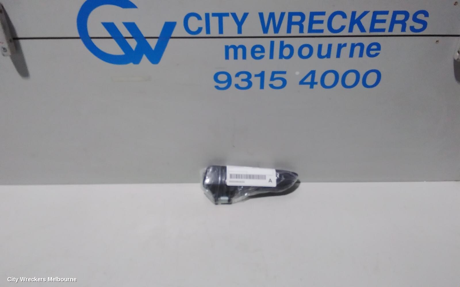TOYOTA HIACE DOOR HANDLE, OUTER, LH FRONT, TRH/KDH, 03/2005 - 04/2019