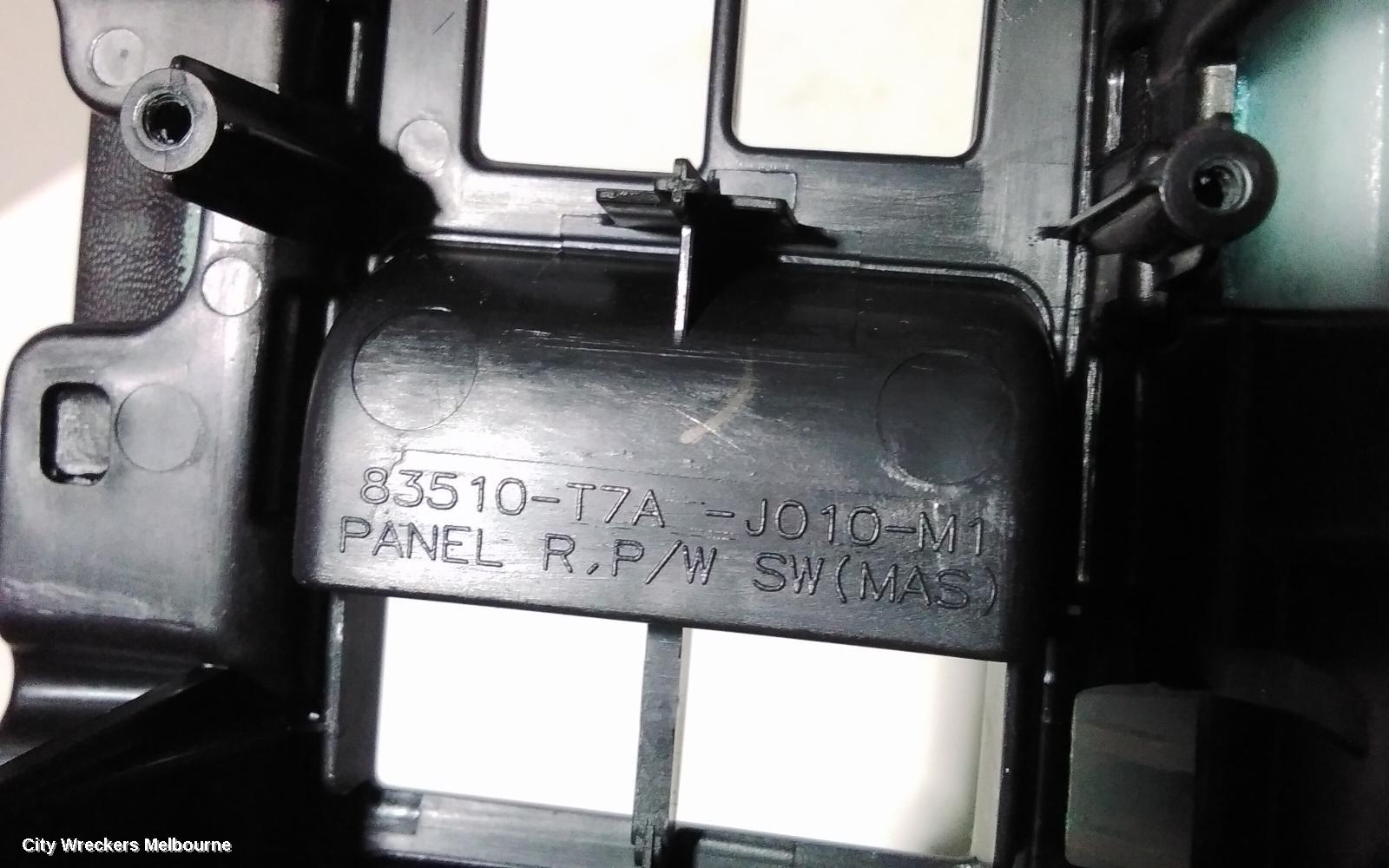 HONDA HRV ARMREST, RU, 12/2014 - 10/2021
