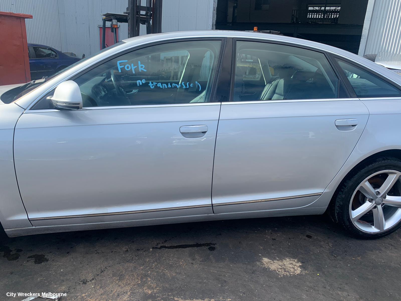 AUDI A6 CONSOLE, C6/4F, 11/2004 - 06/2011