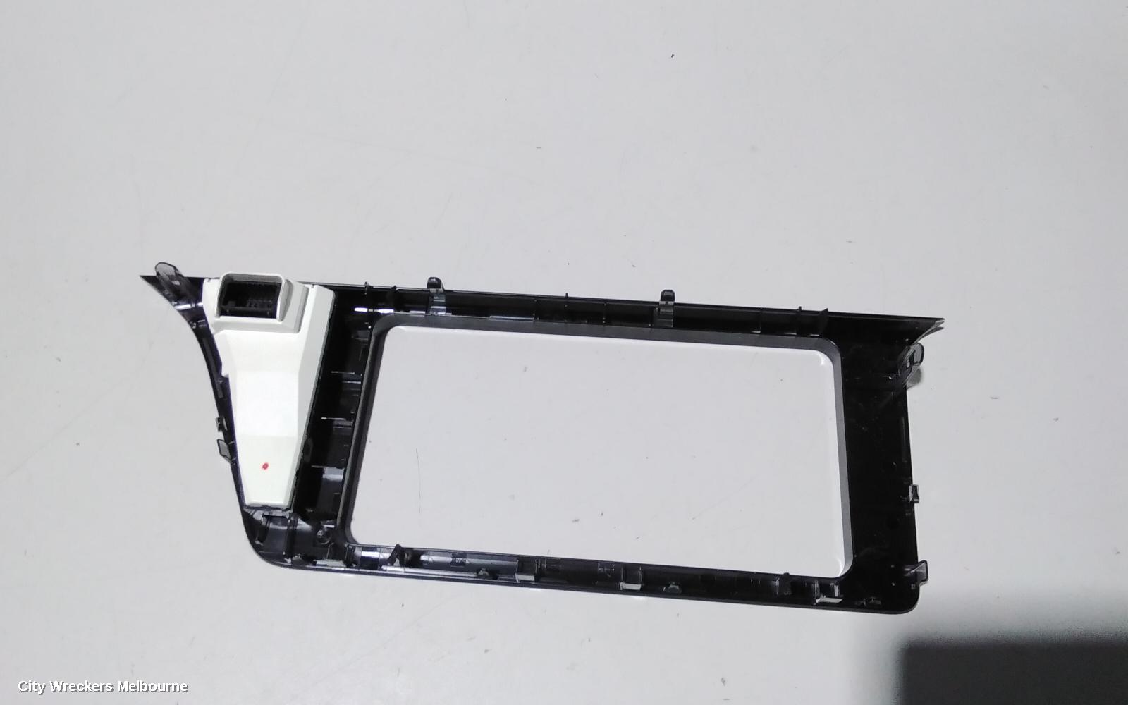 TOYOTA C-HR CLOCK, GEN 1, 12/2016 - 09/2023