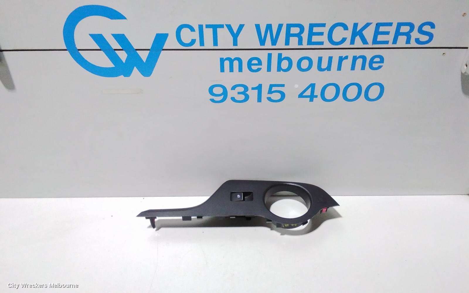TOYOTA C-HR PWR DR WIND SWITCH, LH FRONT/LH REAR/RH REAR, GEN 1, 12/2016 ONWARDS