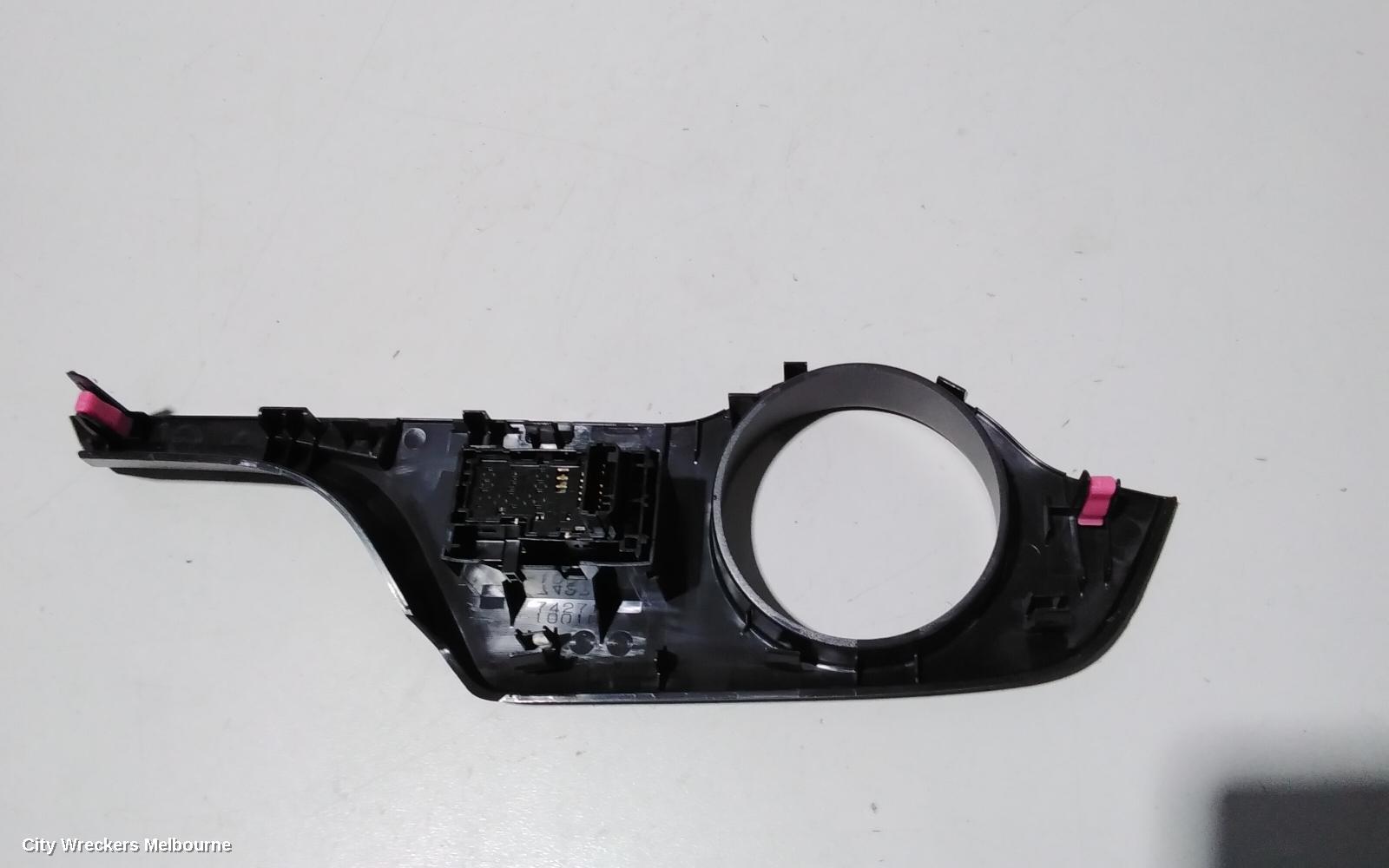 TOYOTA C-HR PWR DR WIND SWITCH, LH FRONT/LH REAR/RH REAR, GEN 1, 12/2016 ONWARDS