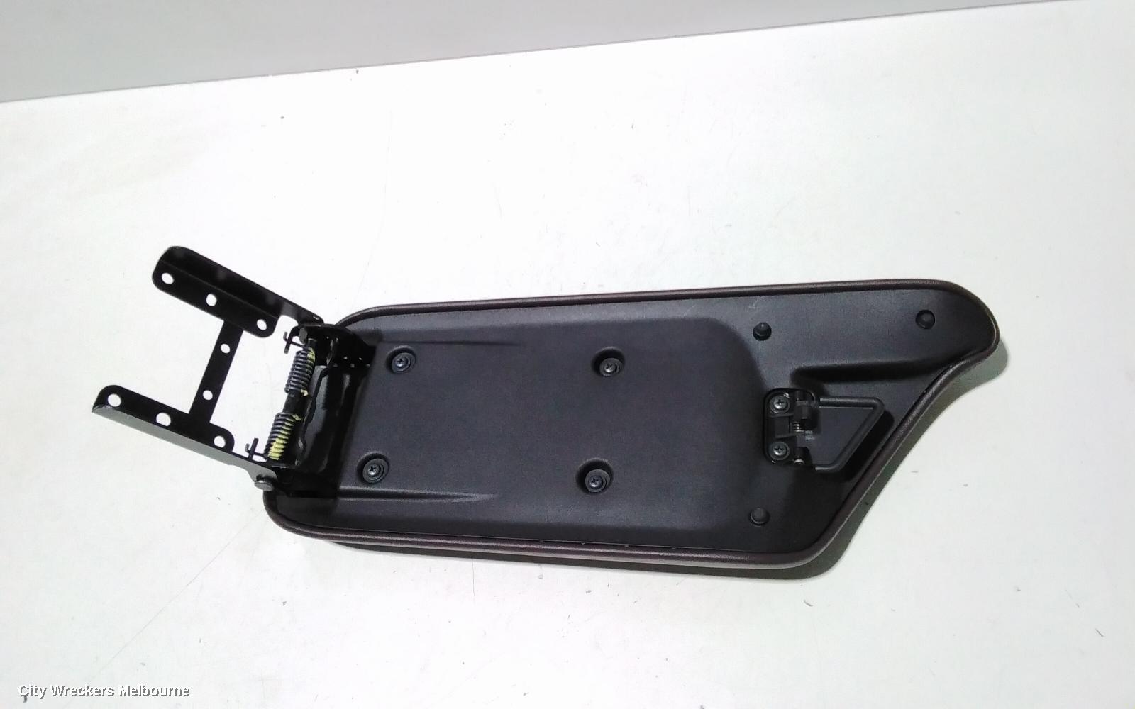 TOYOTA C-HR CONSOLE, GLOSS BLACK, NGX10R/NGX50R/ZYX10R, 12/2016 ONWARDS