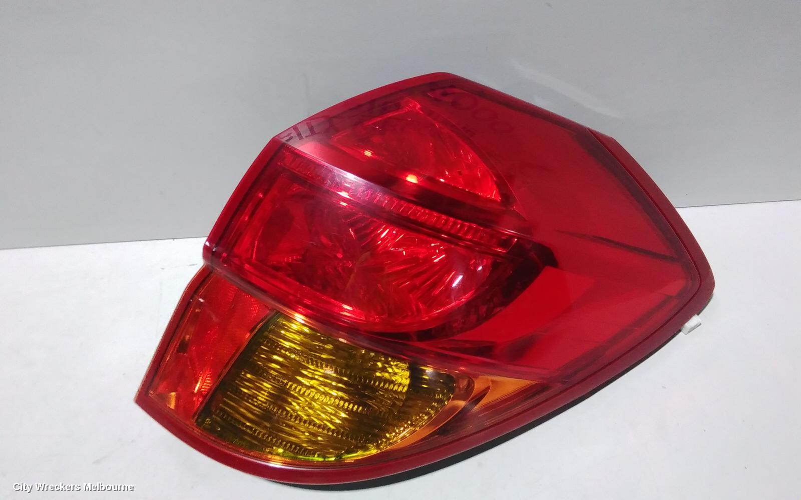 SUBARU OUTBACK RIGHT TAILLIGHT, 4TH GEN, 09/2003 - 09/2006