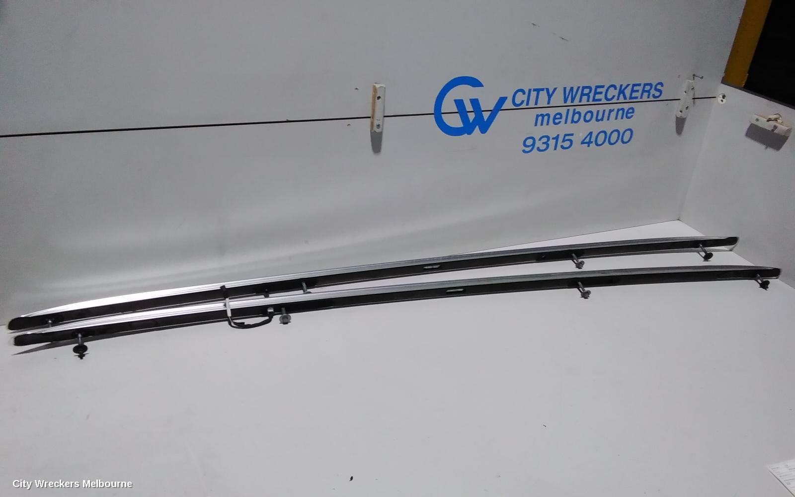 AUDI Q5 ROOF RAIL, 8R, 12/2008 - 01/2017