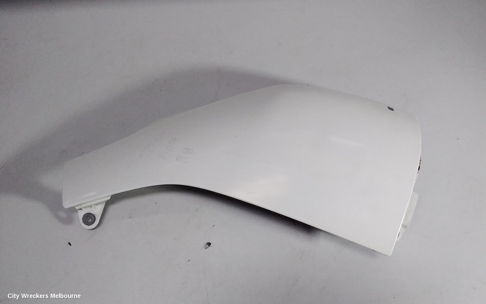 TOYOTA HIACE RIGHT GUARD, TRH/KDH, CORNER PANEL, 03/2005 - 04/2019