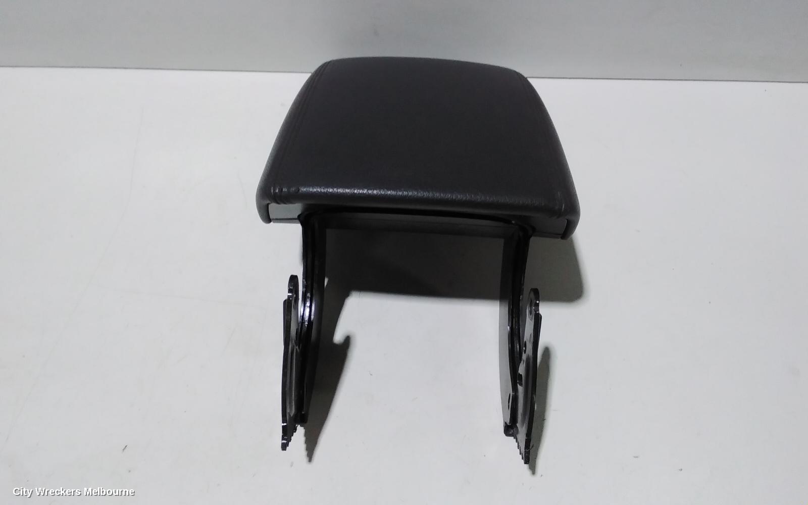 AUDI Q5 CONSOLE, 8R, 03/2009 - 01/2017