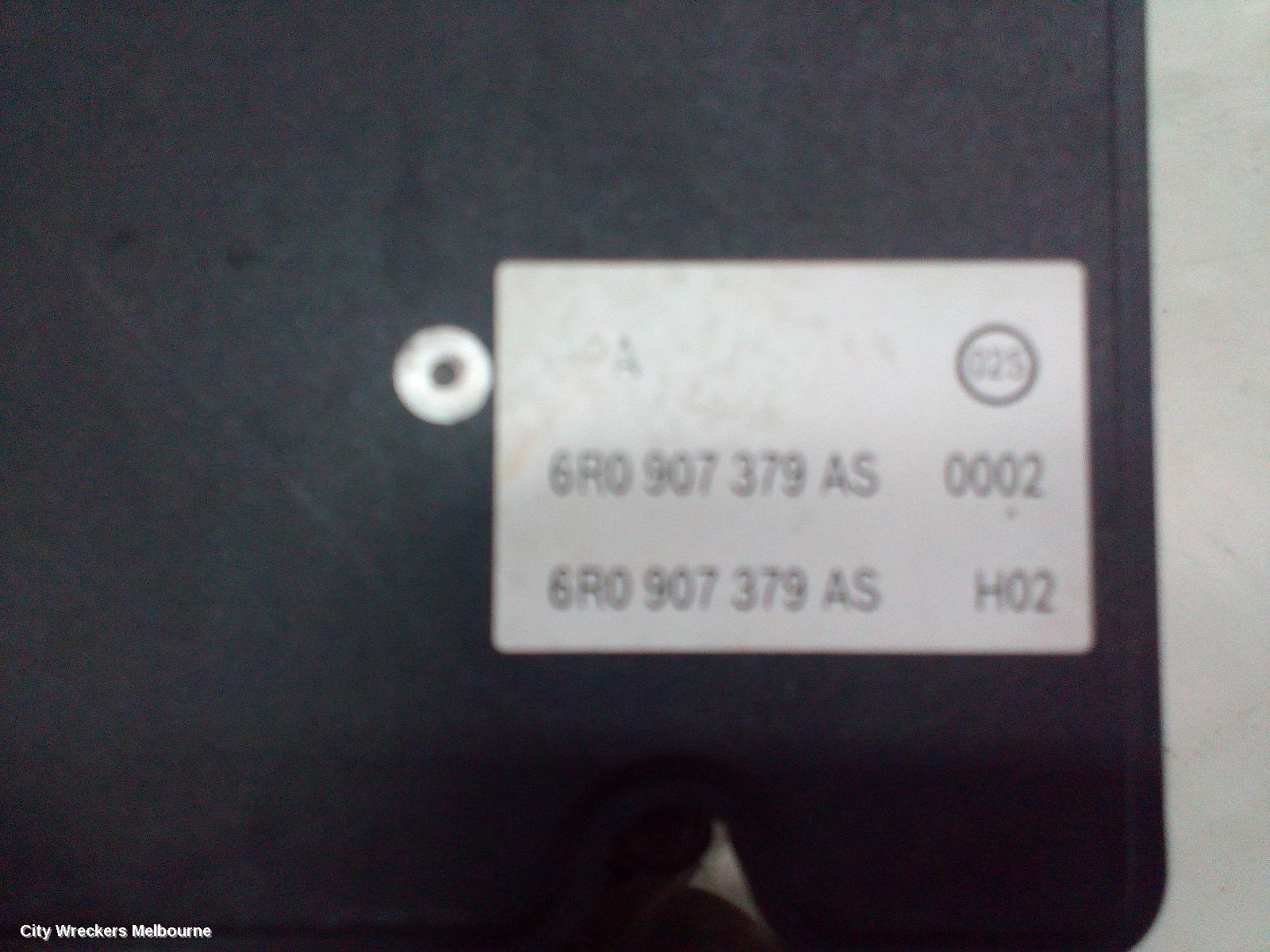 VOLKSWAGEN POLO ABS PUMP/MODULATOR, 6R, P/N 6R0614517AJ, 05/2010 - 09/2017