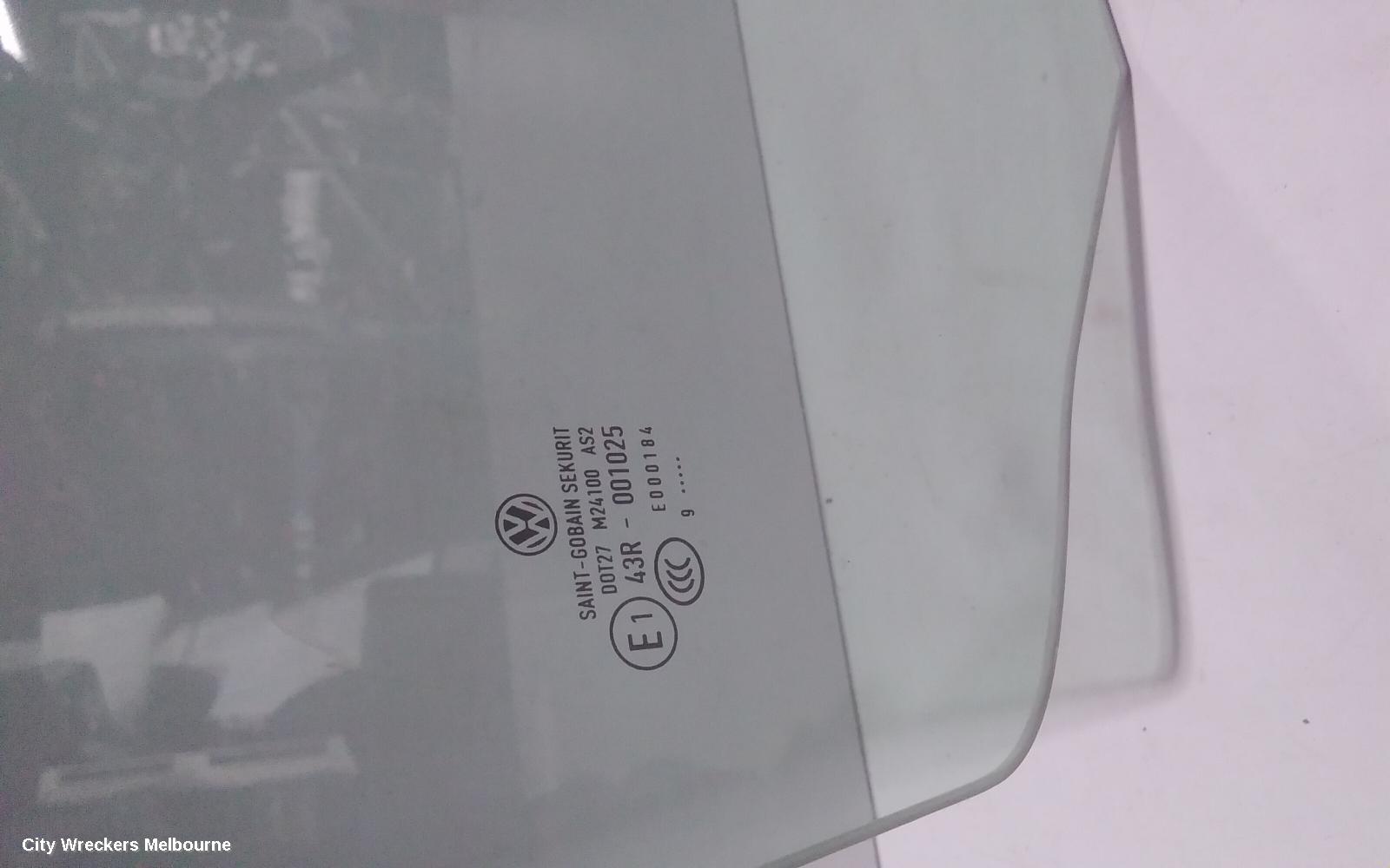 VOLKSWAGEN CADDY RIGHT FRONT DOOR WINDOW, 2KN, 12/2015 - 02/2021