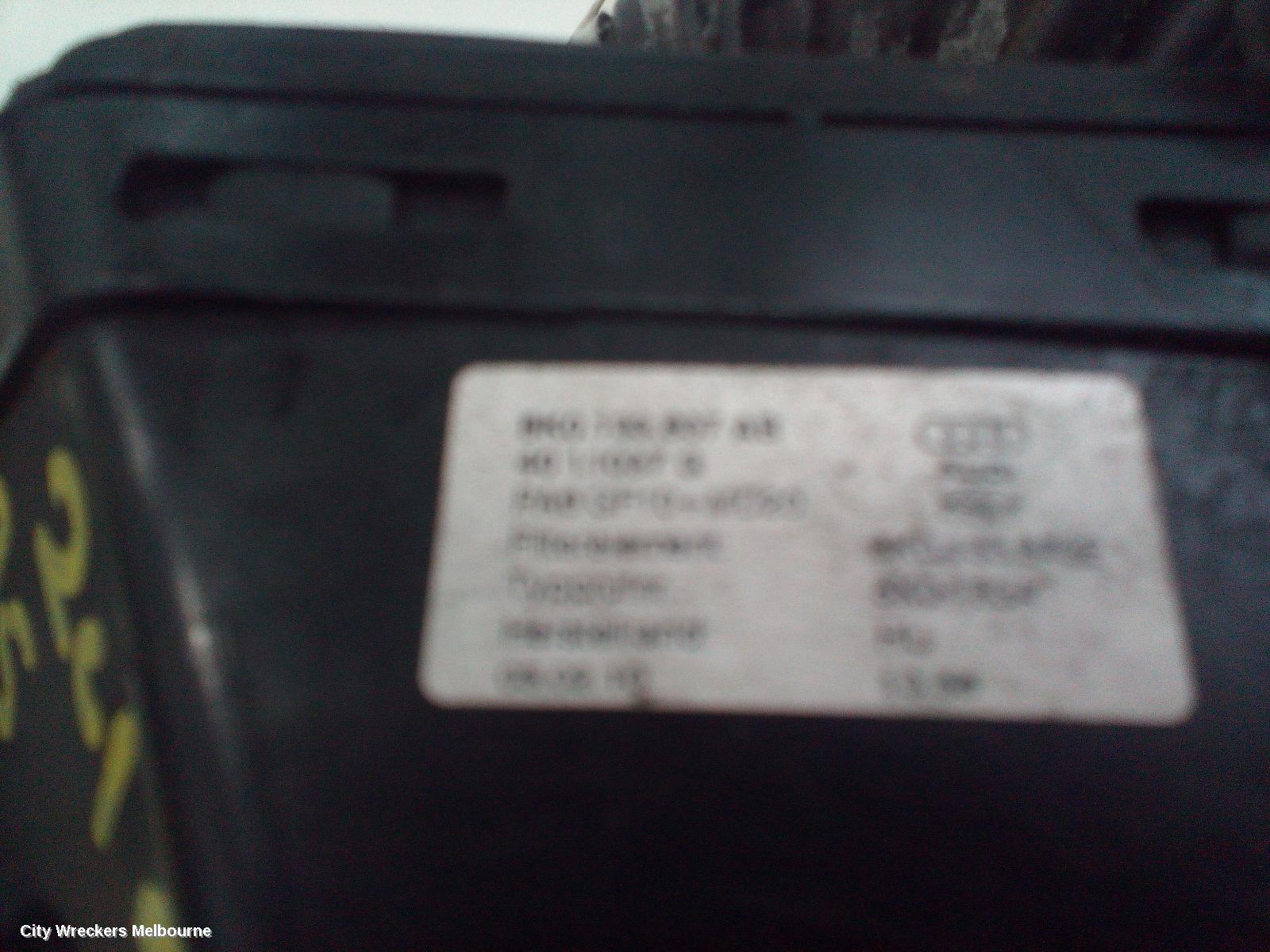 AUDI Q5 AIR CLEANER/BOX, AIR CLEANER, 8R, 2.0, PETROL, 03/2009 - 02/2012