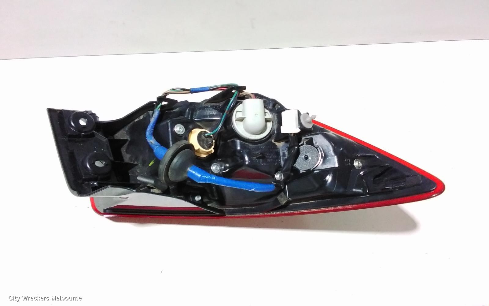 MAZDA CX3 RIGHT TAILLIGHT, DK, NON LED TYPE, 03/2015 ONWARDS