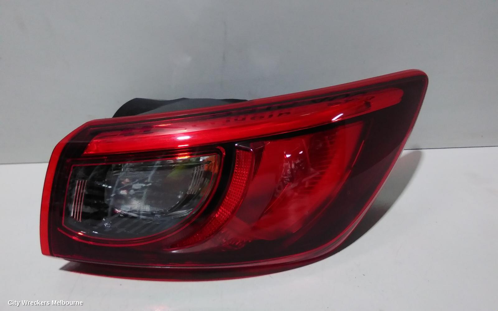 MAZDA CX3 RIGHT TAILLIGHT, DK, NON LED TYPE, 03/2015 ONWARDS