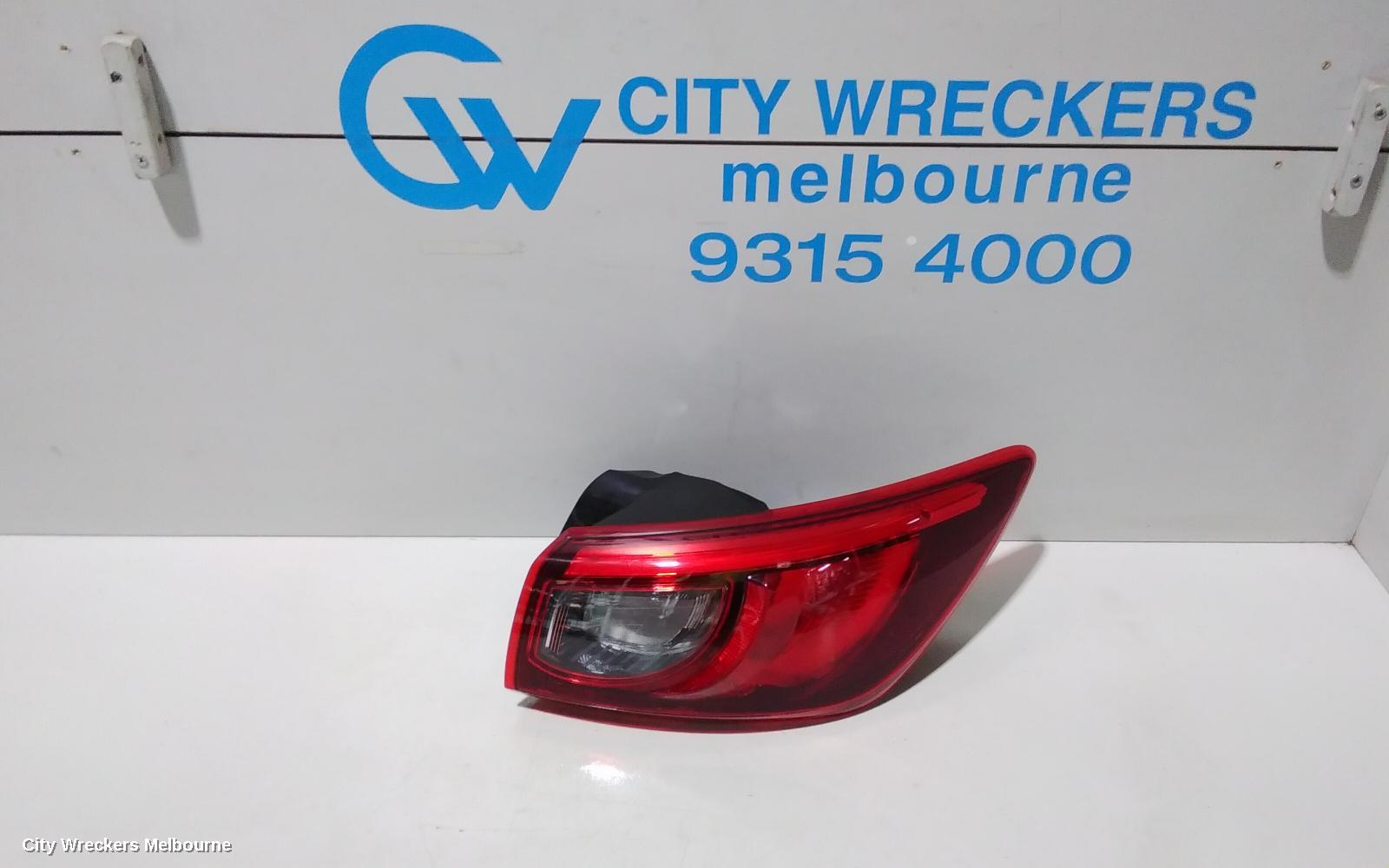 MAZDA CX3 RIGHT TAILLIGHT, DK, NON LED TYPE, 03/2015 ONWARDS
