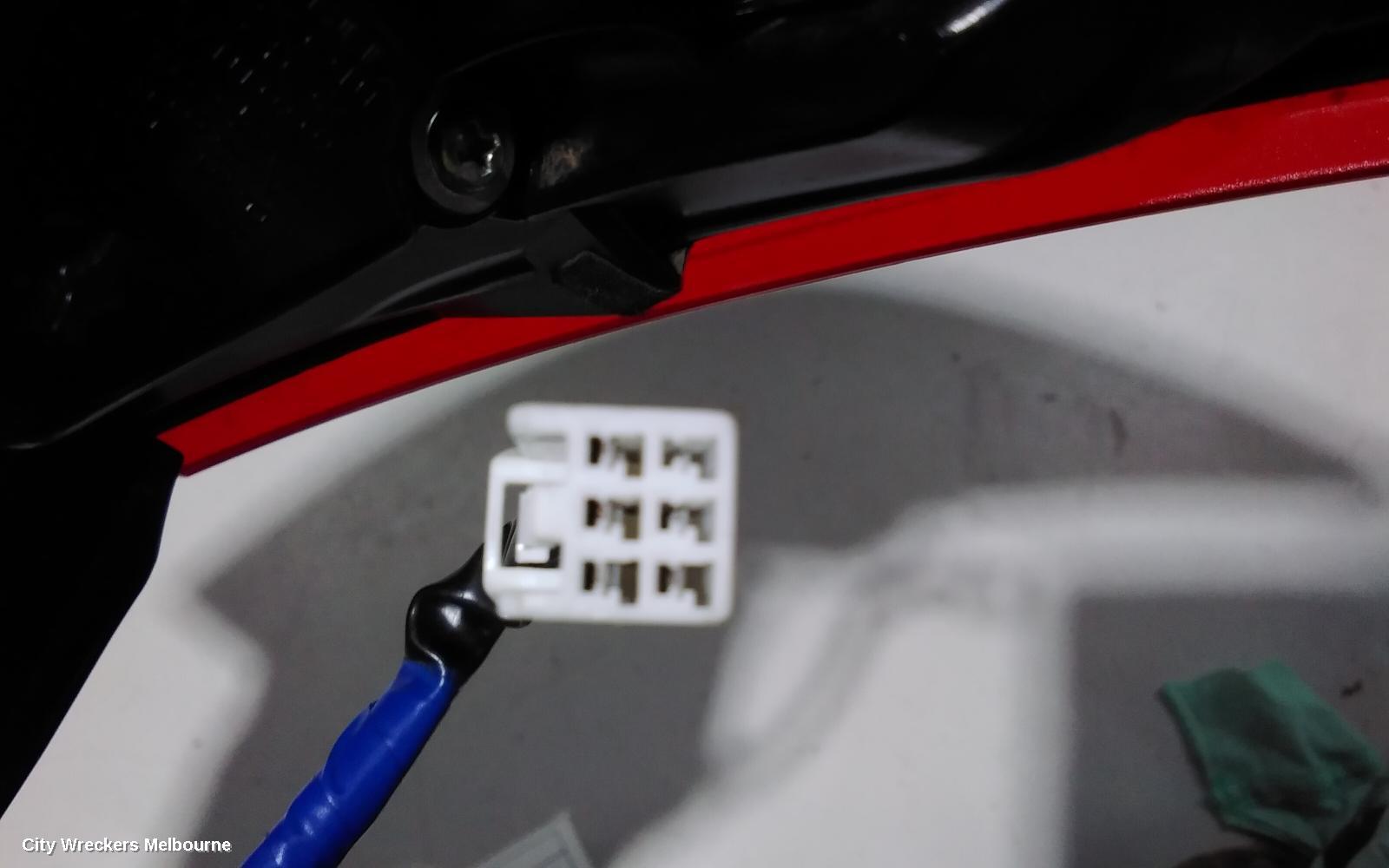 MAZDA CX3 RIGHT TAILLIGHT, DK, NON LED TYPE, 03/2015 ONWARDS