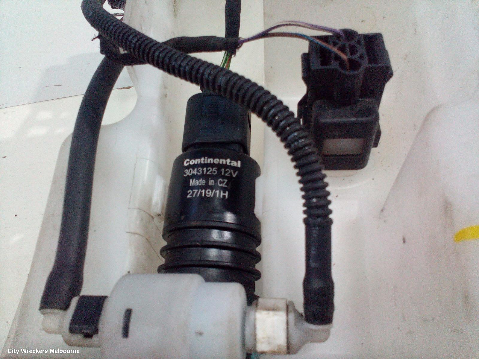VOLKSWAGEN TIGUAN WASHER BOTTLE, 5N, NON H/LAMP WASHERS TYPE, 05/2008 - 08/2016