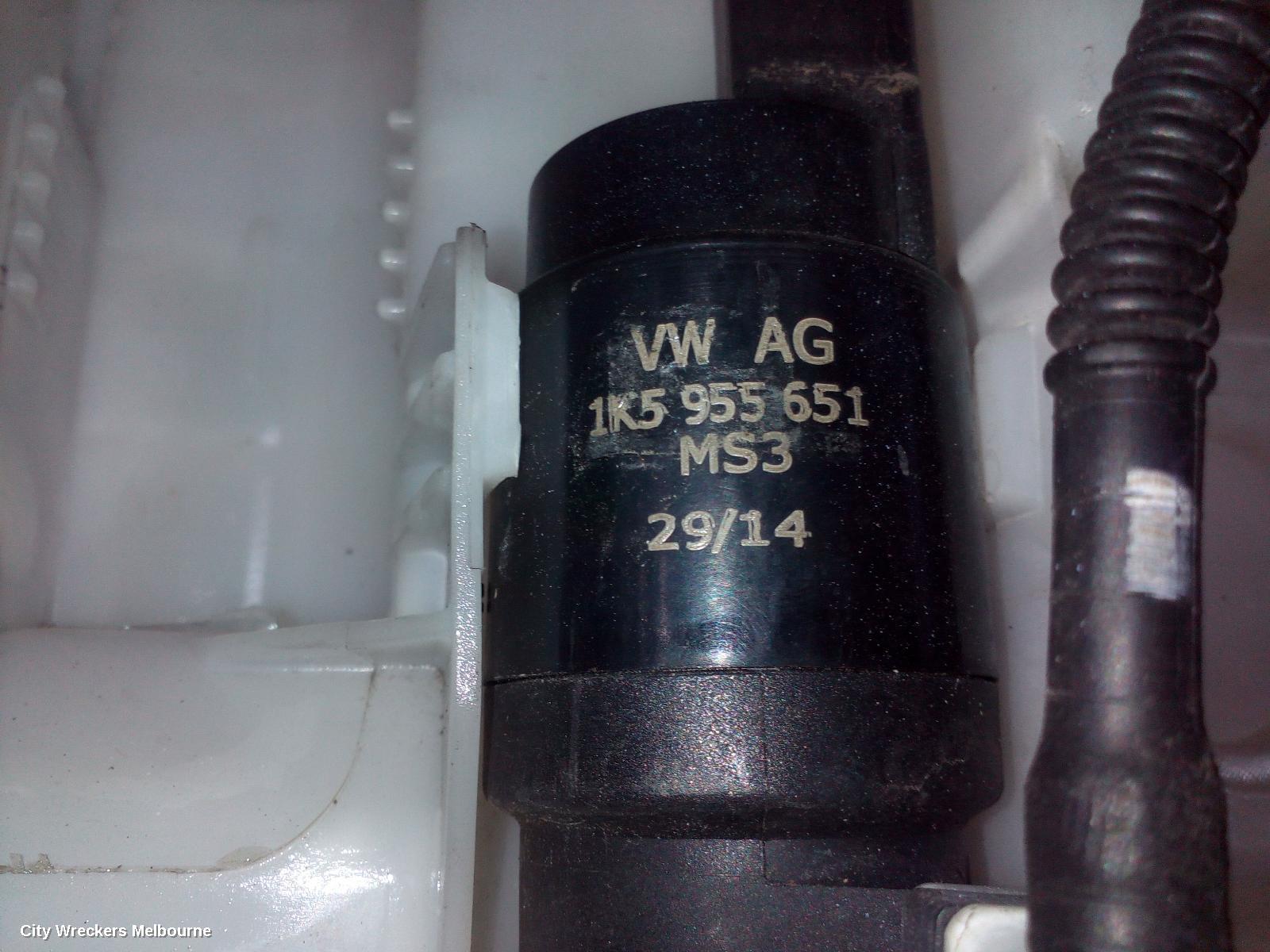VOLKSWAGEN JETTA WASHER BOTTLE, 1B, 02/2011 - 12/2017