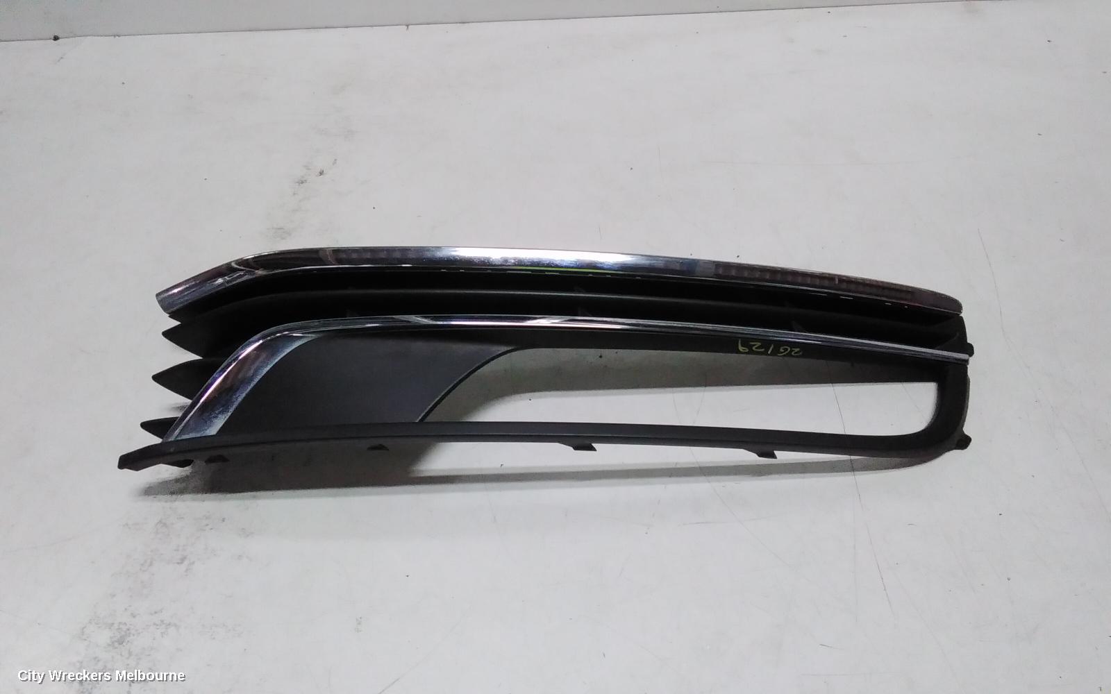 VOLKSWAGEN PASSAT RIGHT INDICATOR/FOG/SIDE, BUMPER FOGLAMP, 3C/MK6 B7, SEDAN/WAGON/ALLTRACK, W/ DAYTIME RUNNING LAMP, 09/2010 - 05/2015