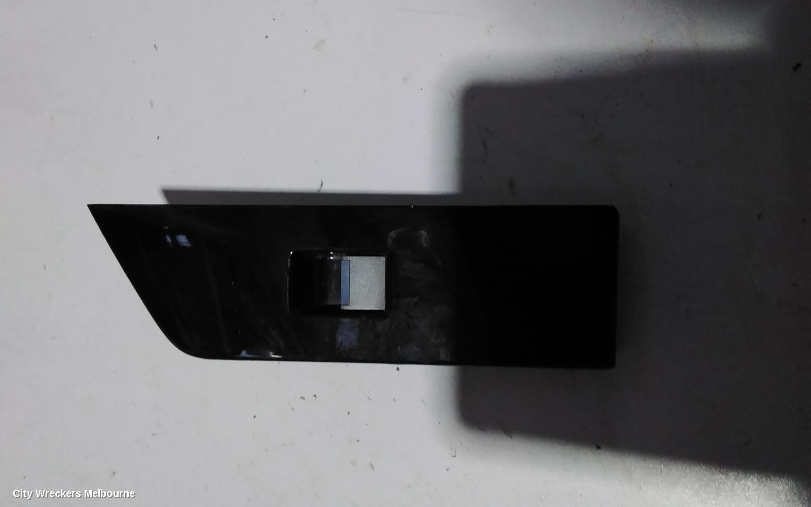 LAND ROVER RANGEROVER EVOQUE PWR DR WIND SWITCH, LH FRONT, L538, WAGON, 11/2011 - 01/2019