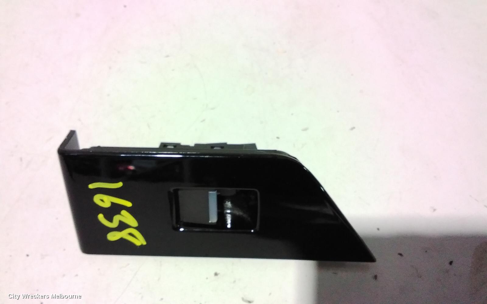 LAND ROVER RANGEROVER EVOQUE PWR DR WIND SWITCH, LH REAR/RH REAR, L538, 5DR WAGON, 11/2011 - 01/2019