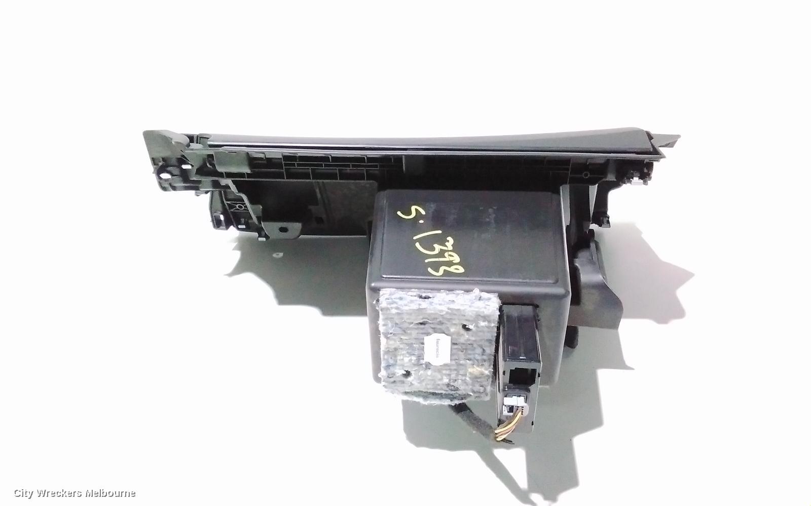 RENAULT MEGANE GLOVE BOX, GEN 4, 06/2016 - 02/2020