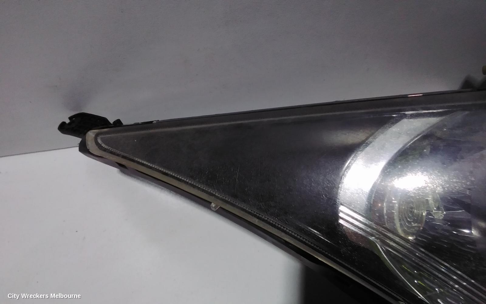 HOLDEN CRUZE RIGHT HEADLAMP, JG, 03/2009 - 02/2011