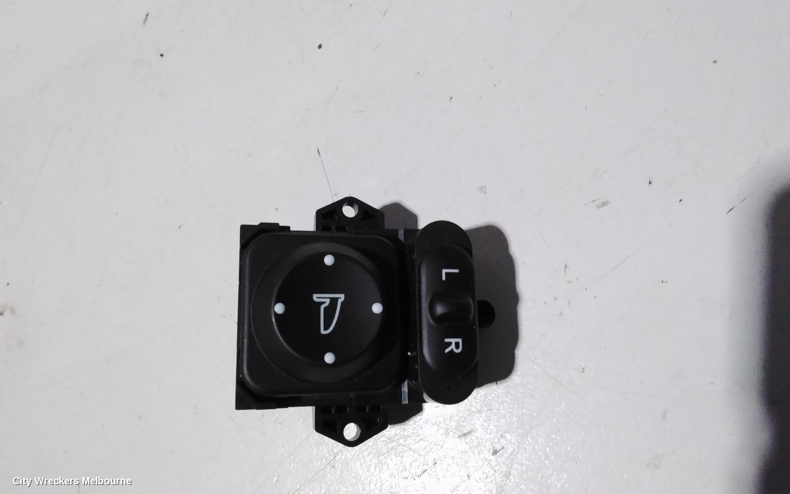 HONDA HRV, RU, 12/2014 - 10/2021, MIRROR  SWITCH: 84139