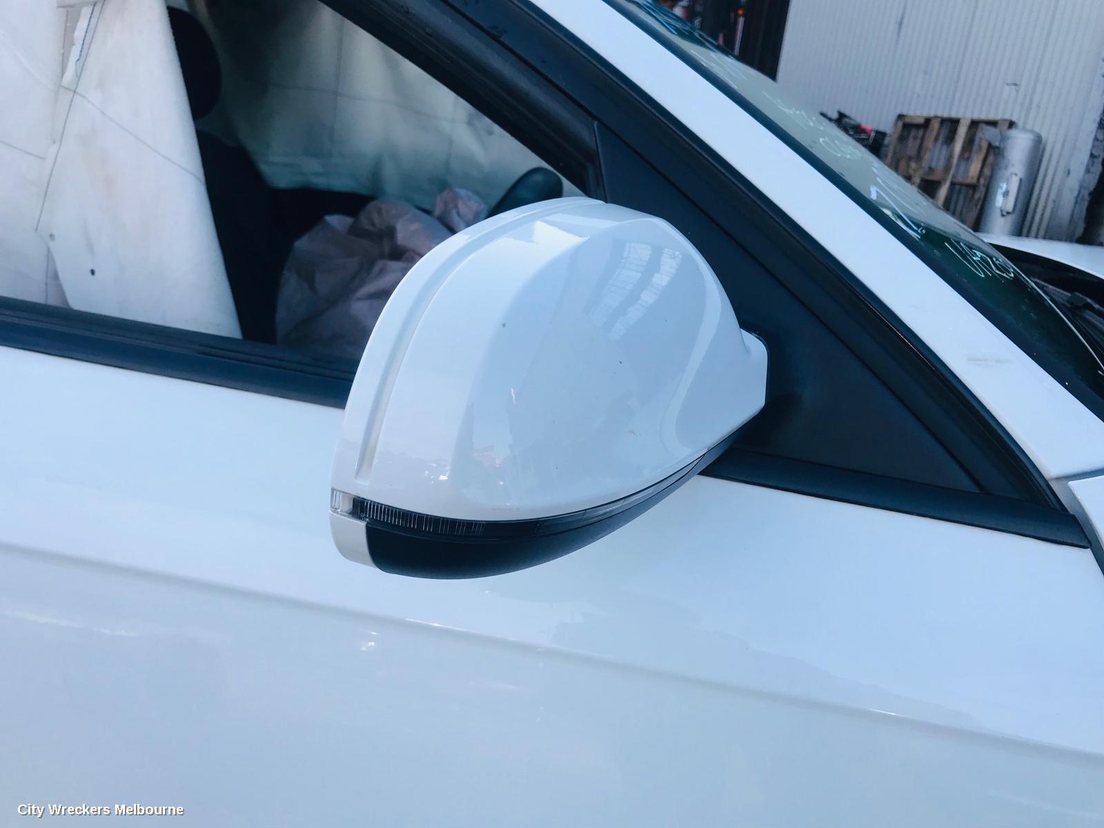 AUDI A4 RIGHT FRONT WINDOW REG/MOTOR, B8 8K, 06/2010 - 09/2015