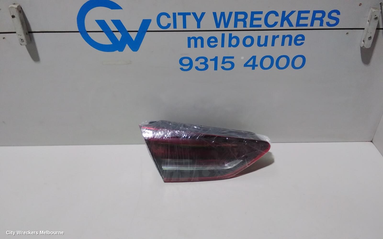 HOLDEN COMMODORE REAR GARNISH, TAILGATE LAMP (LH SIDE), ZB, HATCH, NON LED TYPE, 10/2017 - 12/2020