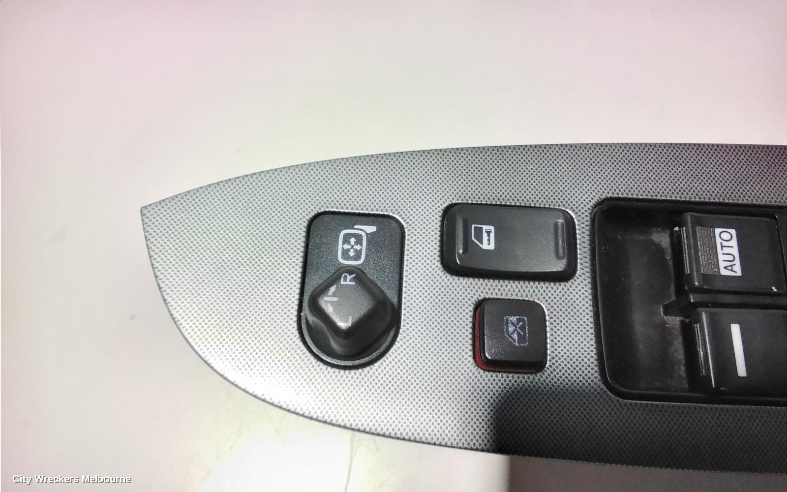 HONDA ACCORD PWR DR WIND SWITCH, RH FRONT (MASTER SWITCH), 7TH GEN, CL/EURO (VIN JHMCL), 06/2003 - 03/2008