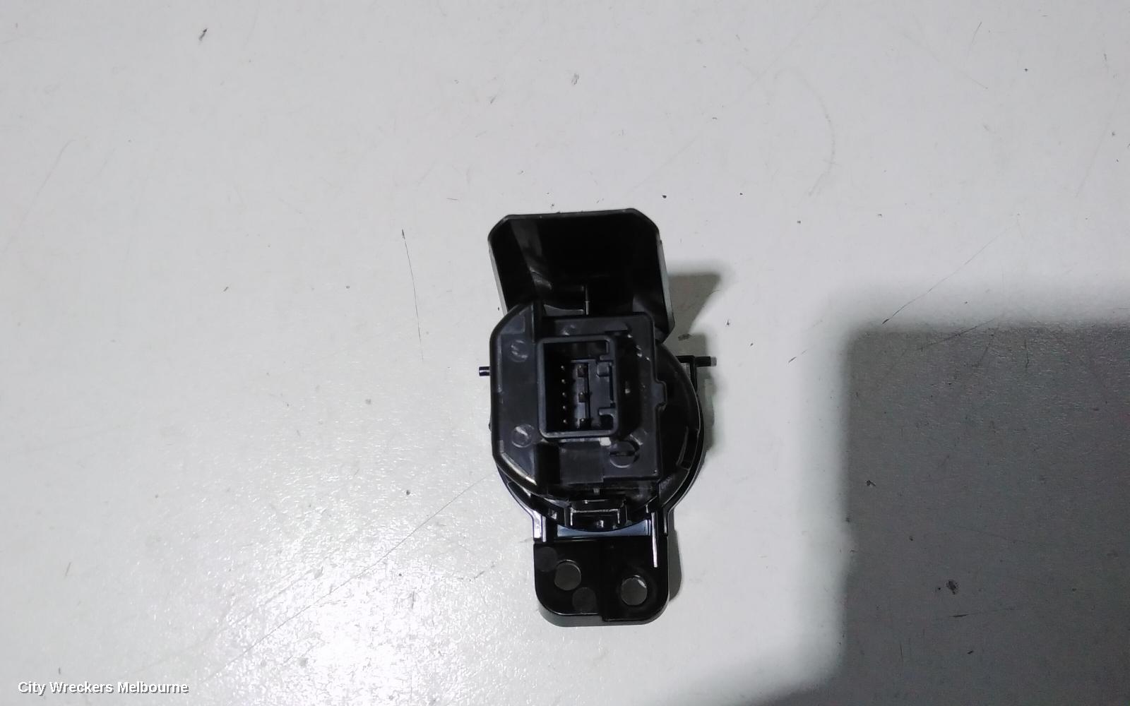 TOYOTA CAMRY, XV50, 12/2011 - 05/2015, 28428-TMIMB3  START STOP BUTTON: 84225