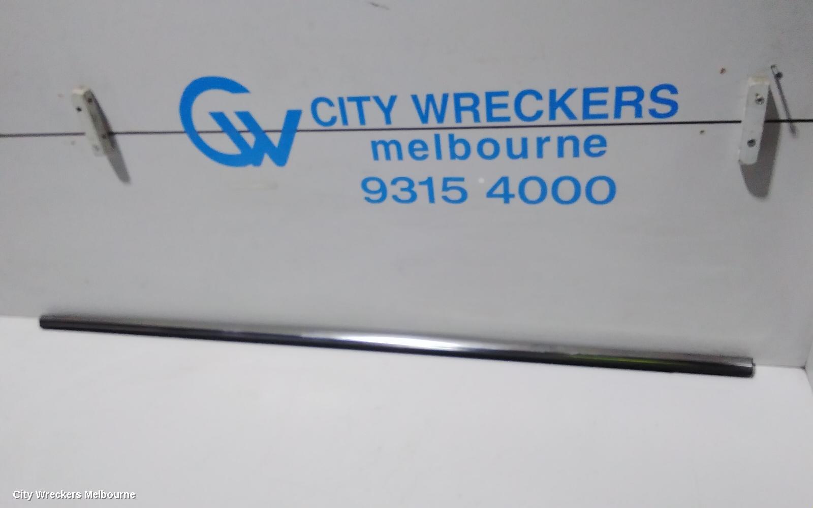 VOLKSWAGEN TIGUAN DOOR MOULD, LHR UPPER MOULD: 84237, 5NA, 06/2016 - 02/2024