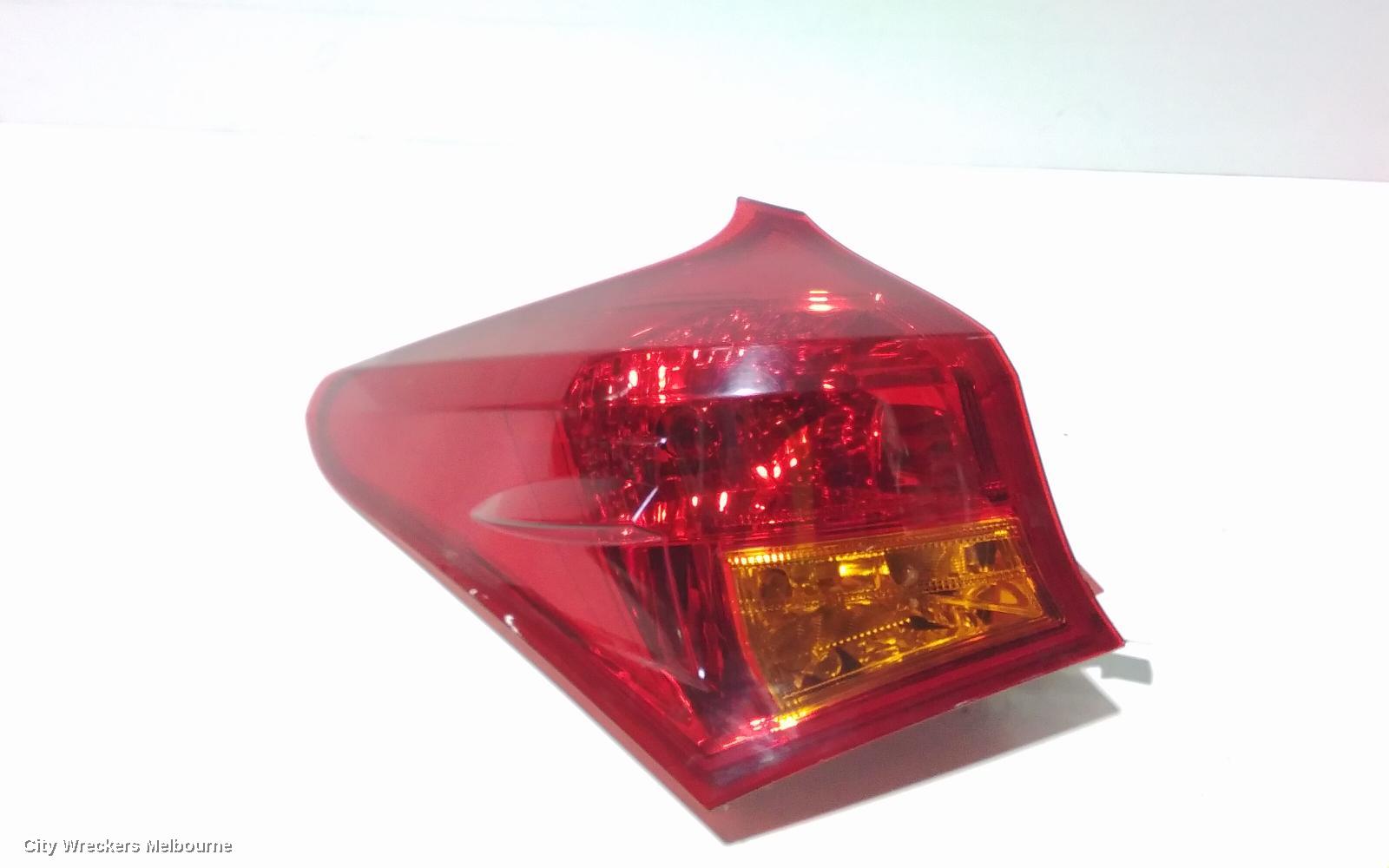 TOYOTA COROLLA LEFT TAILLIGHT, ZRE182R, HATCH, 10/2012 - 03/2015