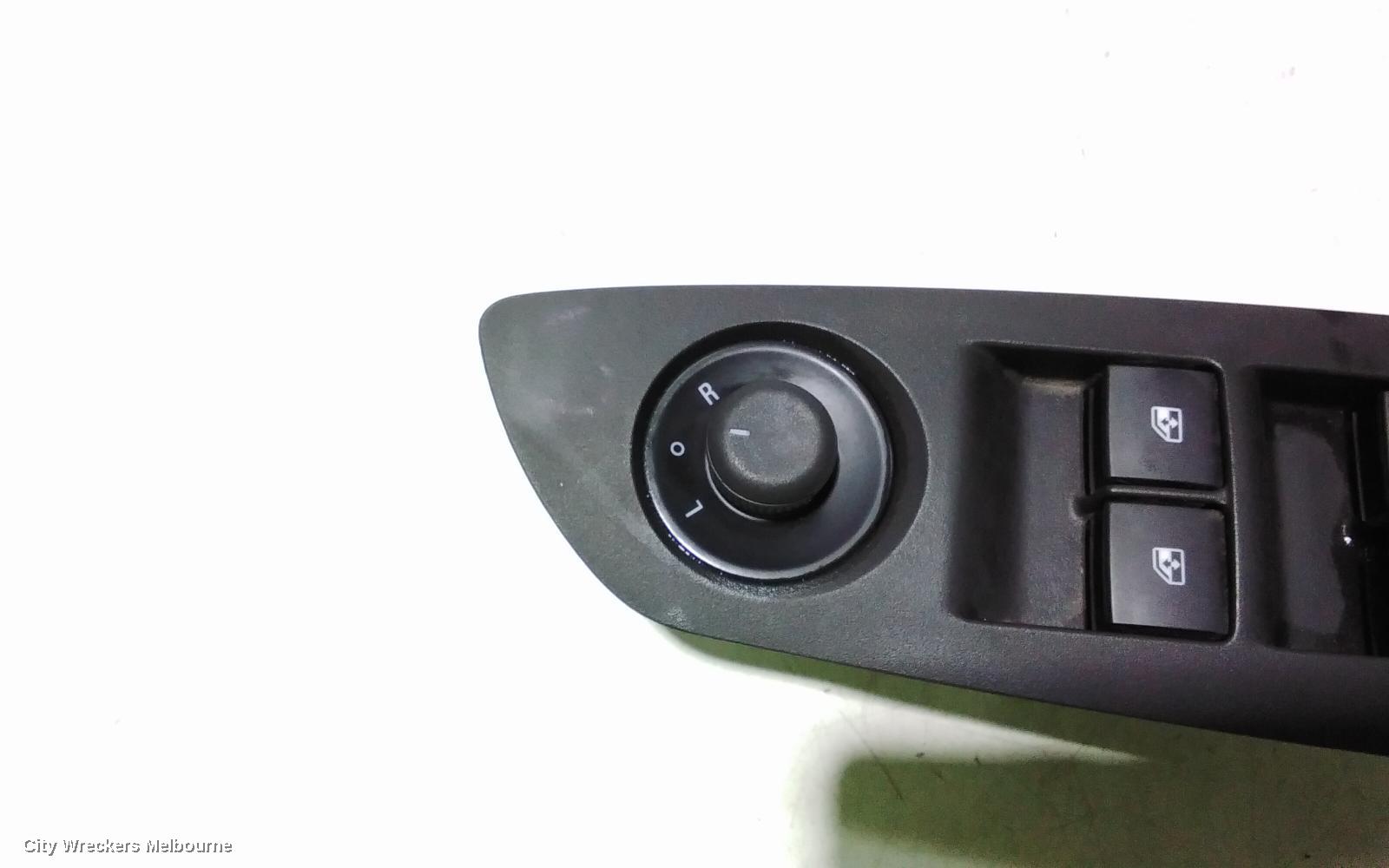 HOLDEN TRAX PWR DR WIND SWITCH, RH FRONT (MASTER SWITCH), TJ SERIES, 08/2013 - 12/2020