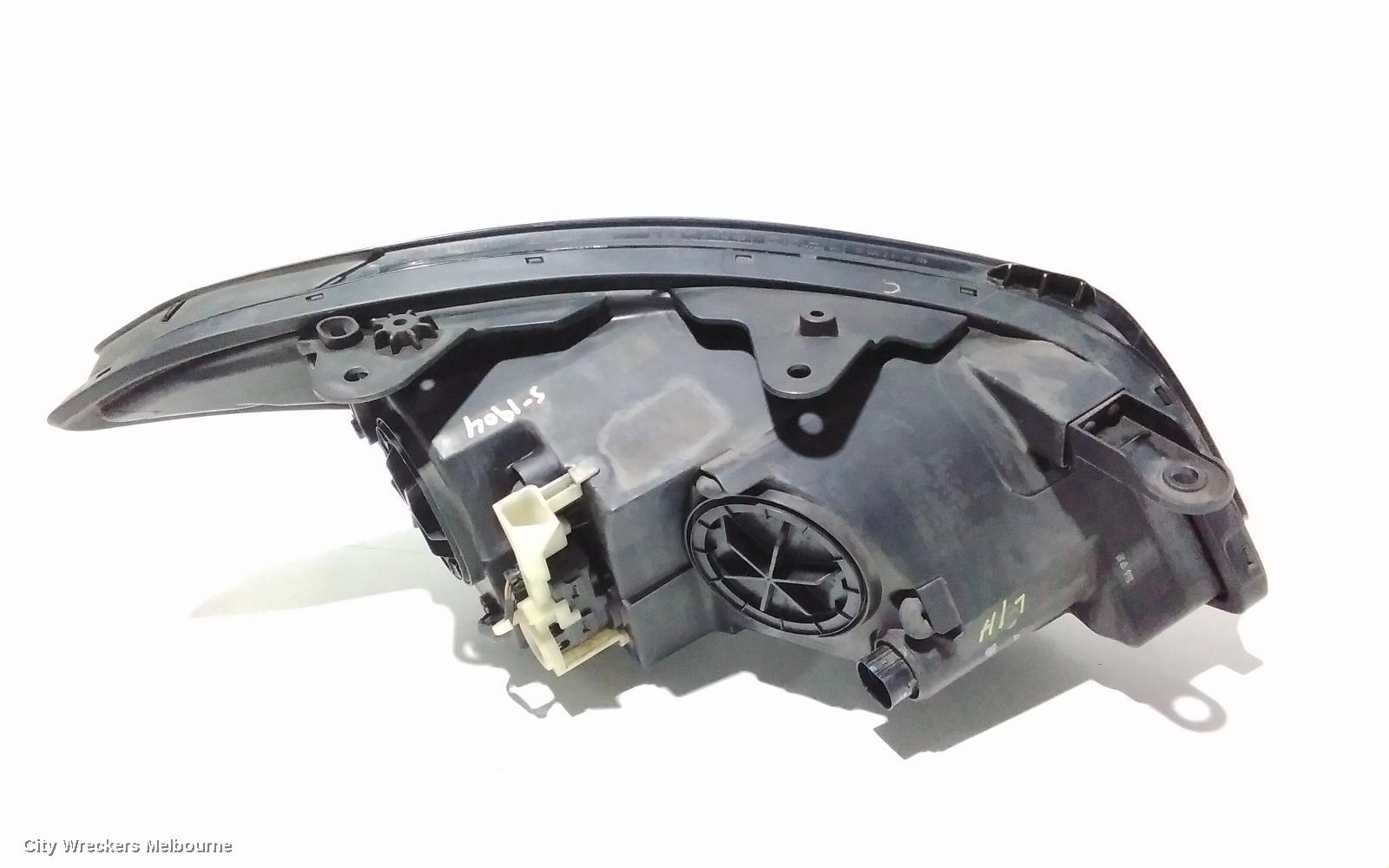 HYUNDAI GENESIS LEFT HEADLAMP, DH, 11/2014 - 01/2018
