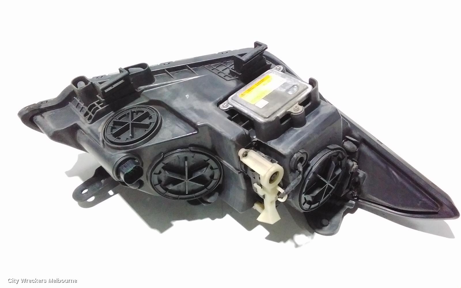 HYUNDAI GENESIS LEFT HEADLAMP, DH, 11/2014 - 01/2018
