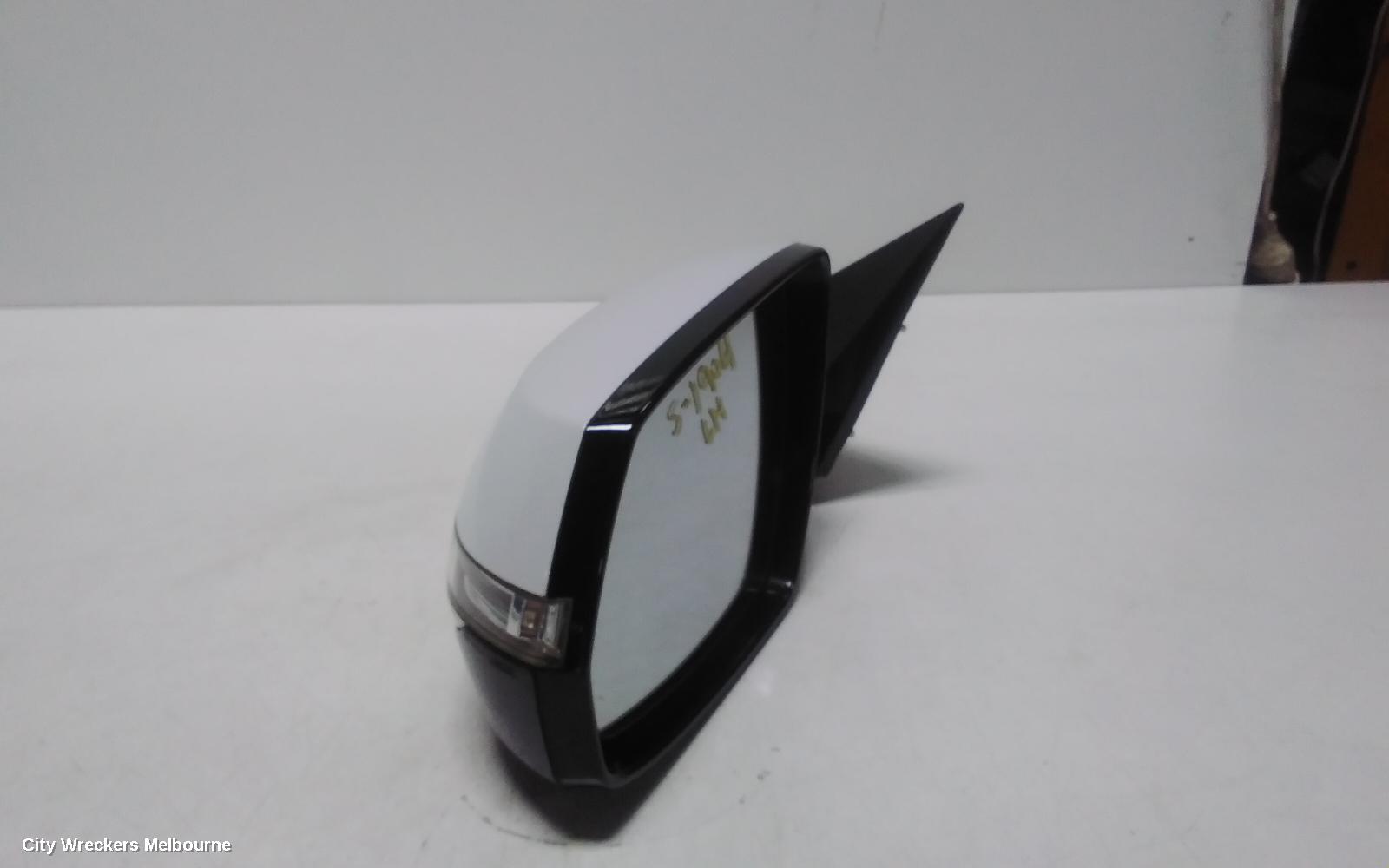 HYUNDAI GENESIS LEFT DOOR MIRROR, DH, STANDARD TYPE, 11/2014 - 01/2018