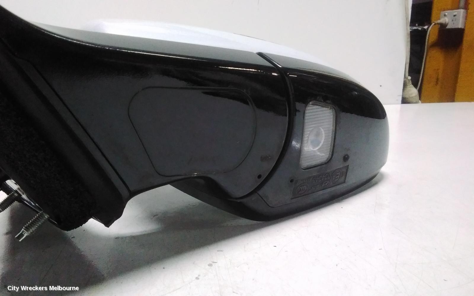 HYUNDAI GENESIS LEFT DOOR MIRROR, DH, STANDARD TYPE, 11/2014 - 01/2018