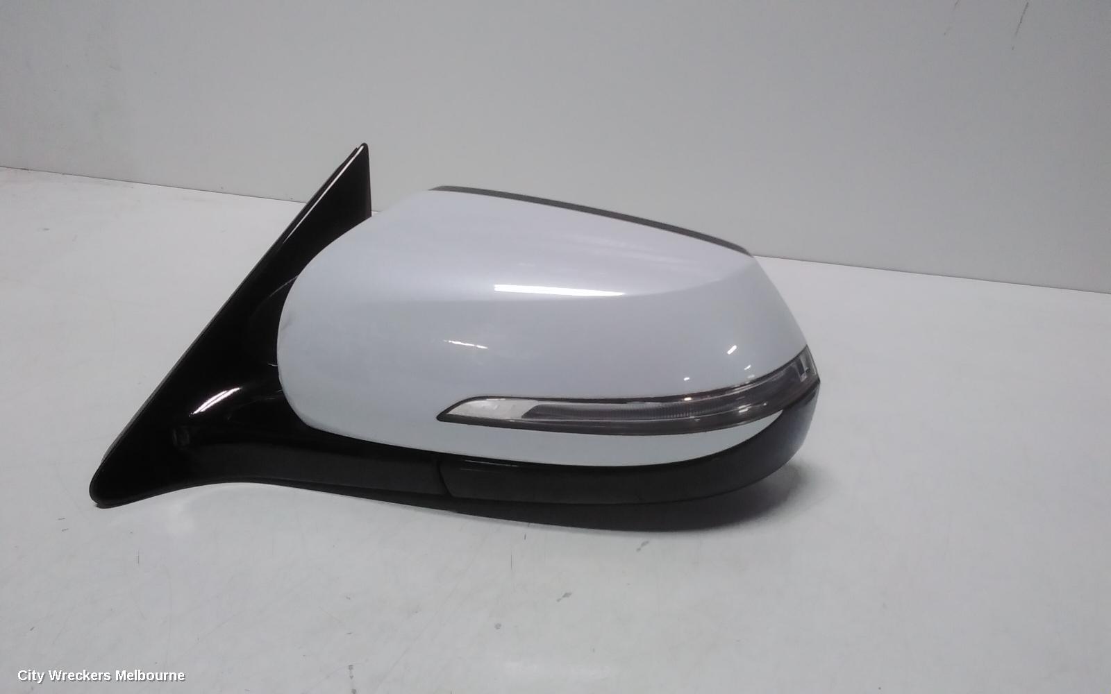 HYUNDAI GENESIS LEFT DOOR MIRROR, DH, STANDARD TYPE, 11/2014 - 01/2018
