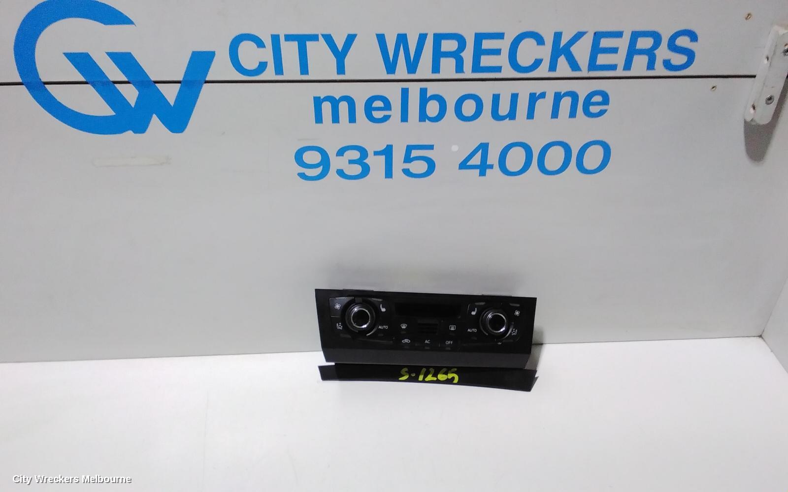 AUDI Q5 HEATER/AC CONTROLS, THREE ZONE CLIMATE CONTROL, 8R, HEATED TYPE, 03/2009 - 11/2012