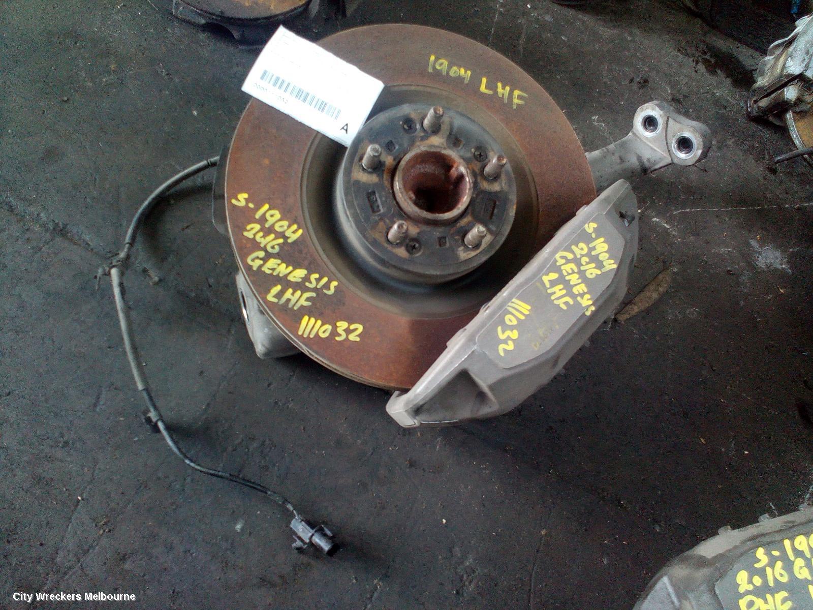 HYUNDAI GENESIS LEFT FRONT HUB ASSEMBLY, DH, 11/2014 - 01/2018