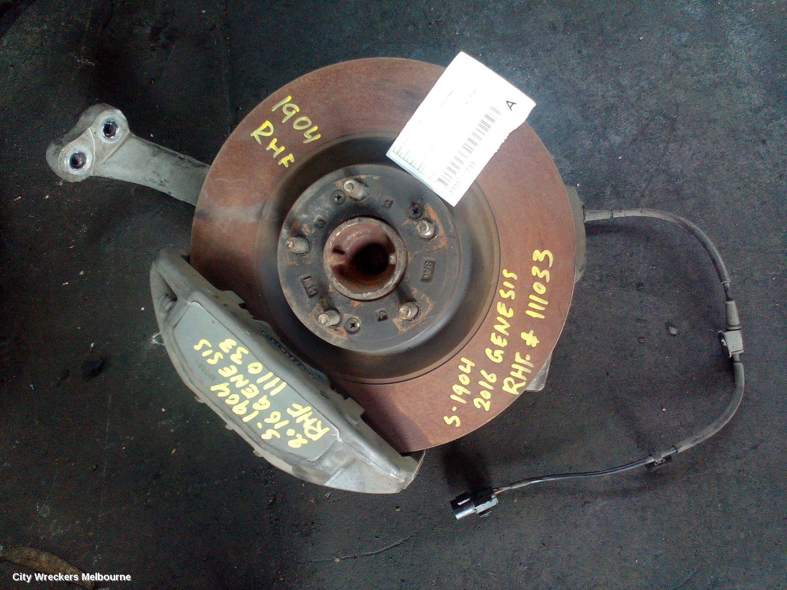 HYUNDAI GENESIS RIGHT FRONT HUB ASSEMBLY, DH, 11/2014 - 01/2018