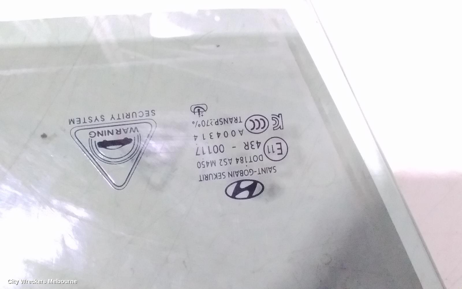 HYUNDAI GENESIS RIGHT FRONT DOOR WINDOW, DH, STANDARD TYPE, 11/2014 - 01/2018