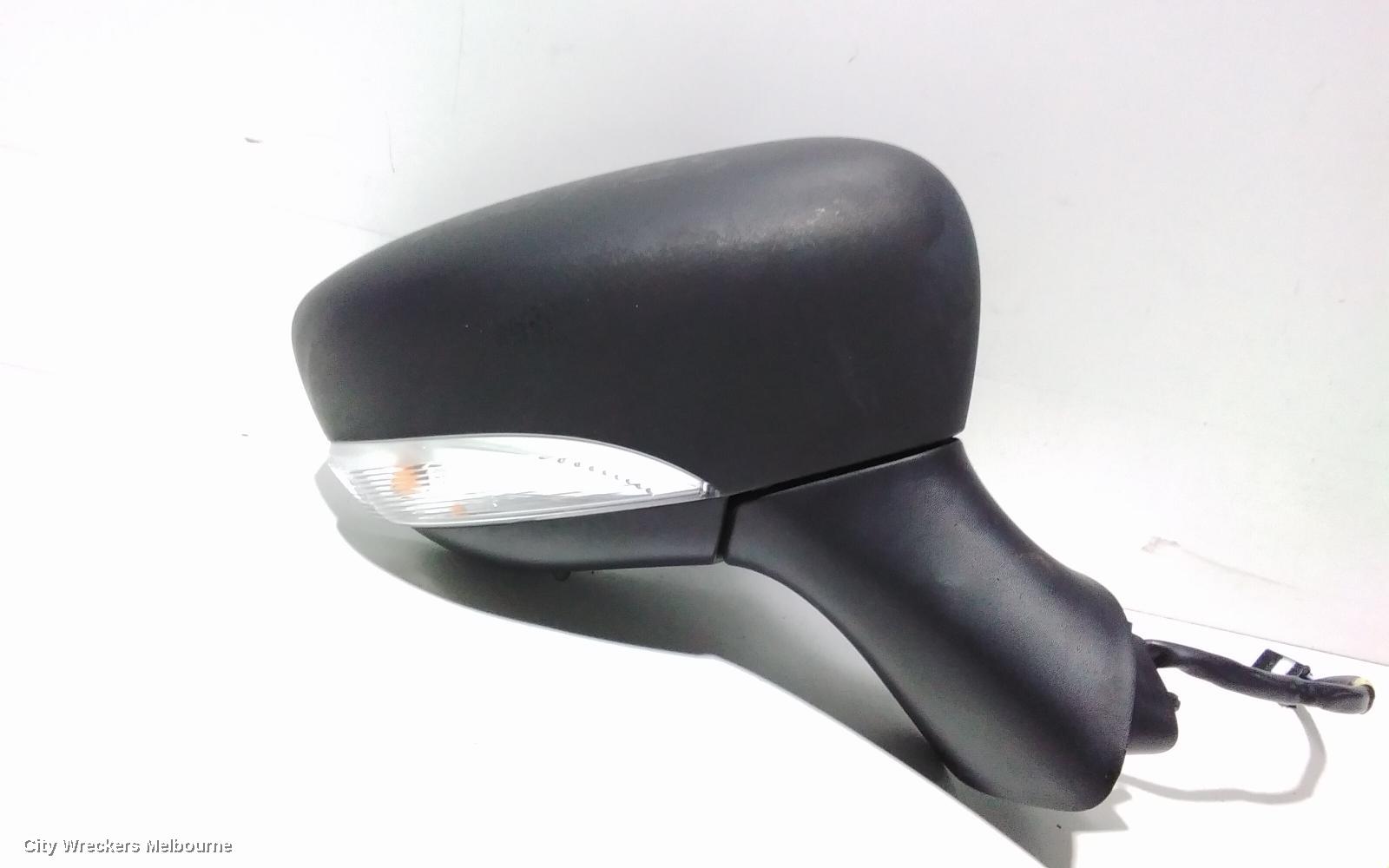 RENAULT CLIO RIGHT DOOR MIRROR, X98, BLACK, MANUAL FOLDING (7 WIRE), 09/2013 - 07/2016
