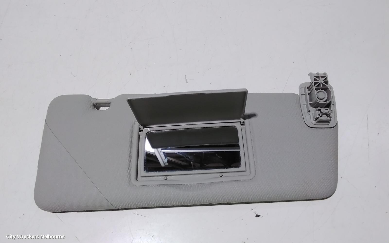 RENAULT CLIO SUNVISOR, X98, 09/2013 - 10/2019
