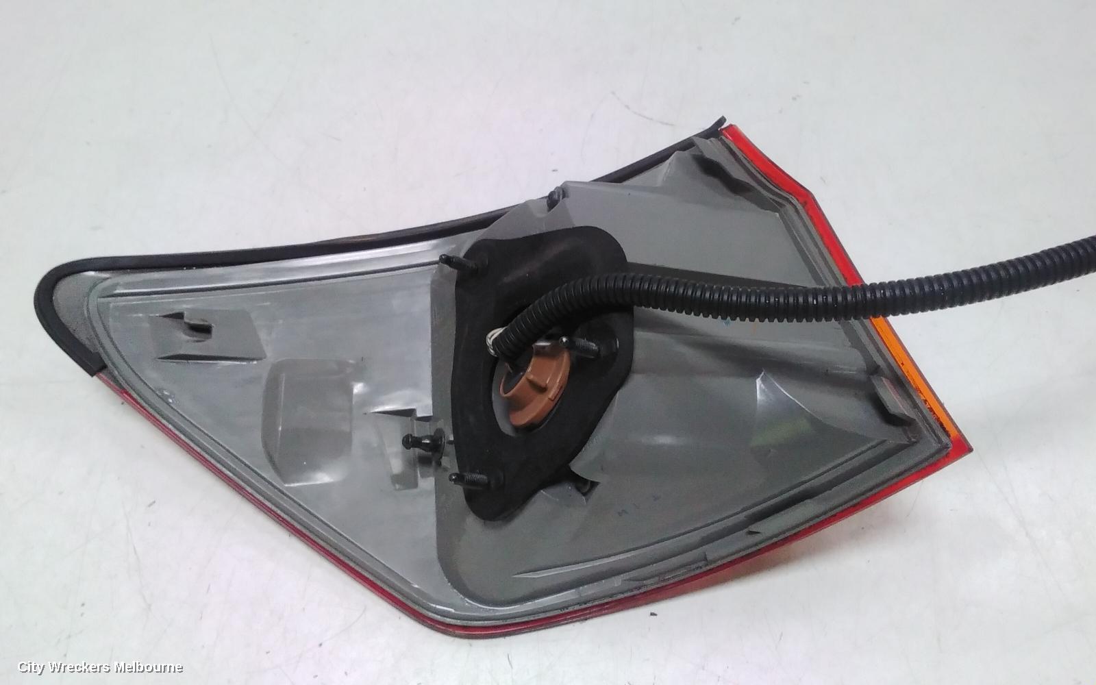 LEXUS IS250/IS250C RIGHT TAILLIGHT, IS250, GSE20R, SEDAN, VERTICAL TYPE, 11/2005 - 09/2008