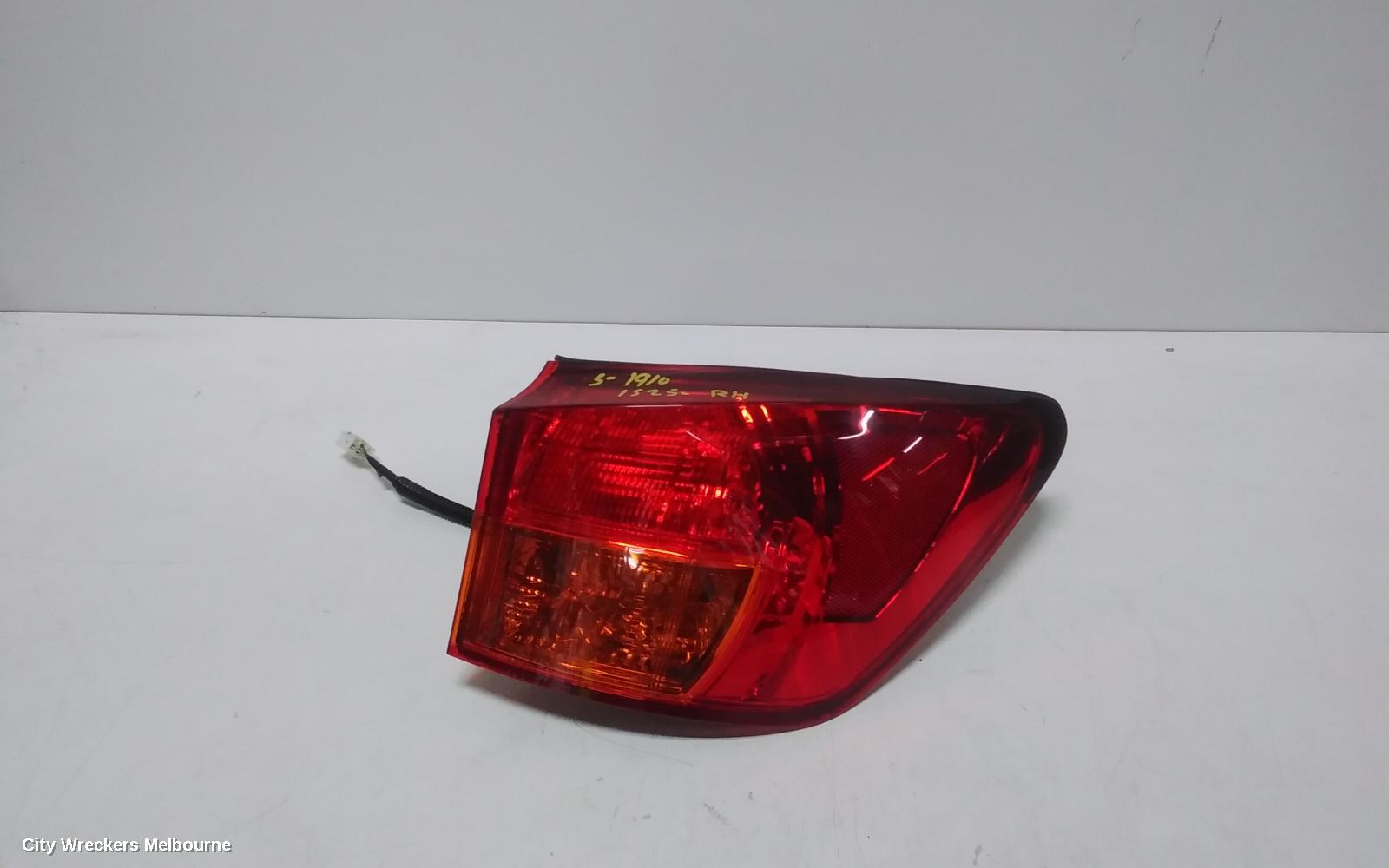 LEXUS IS250/IS250C RIGHT TAILLIGHT, IS250, GSE20R, SEDAN, VERTICAL TYPE, 11/2005 - 09/2008